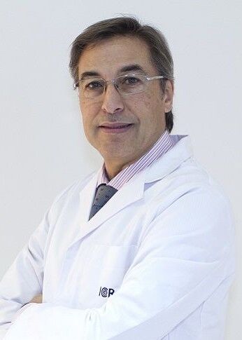 Doctor ortopedista Artur Rubio